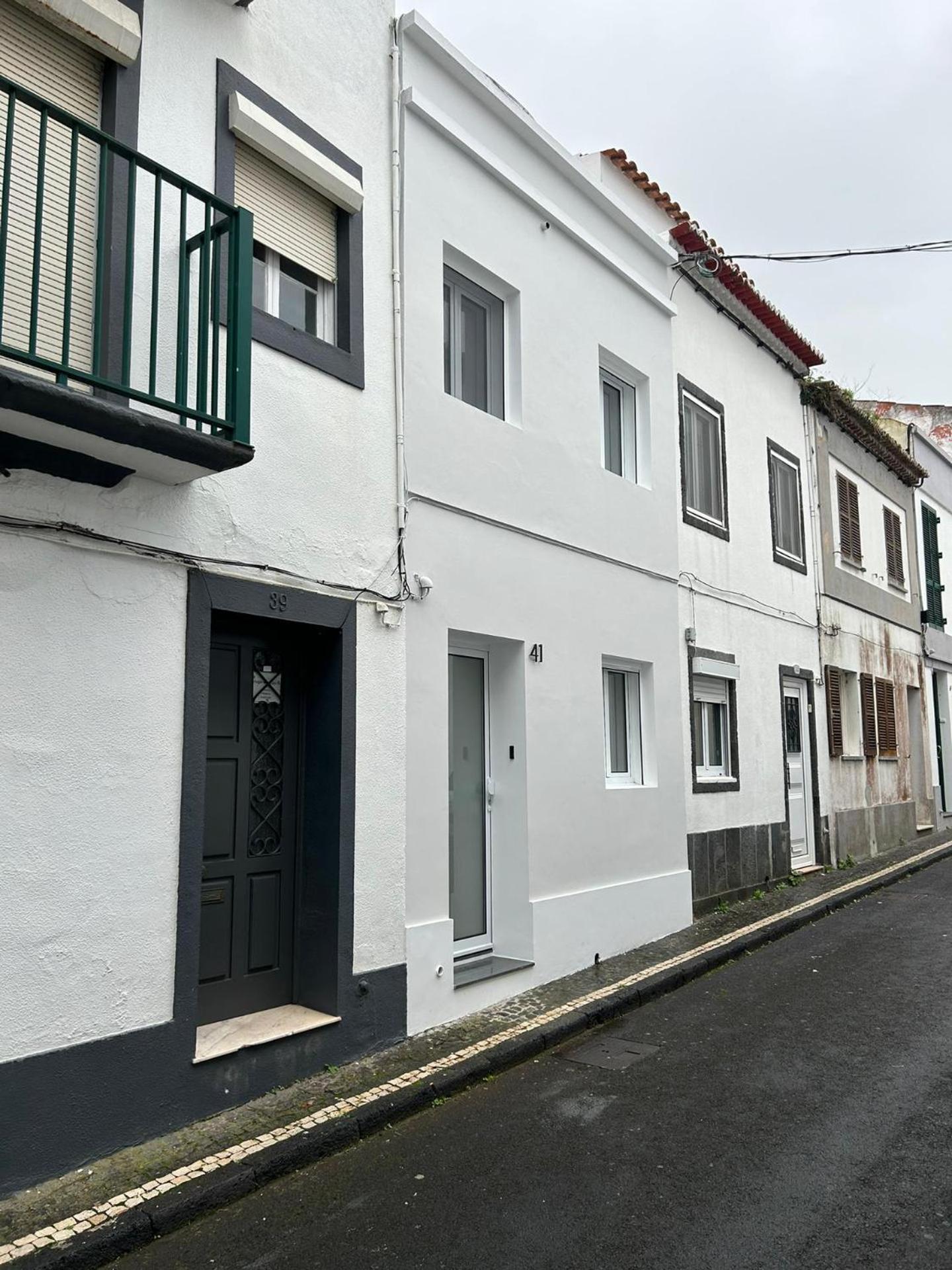 Urban 41 Guest House Ponta Delgada Exteriör bild
